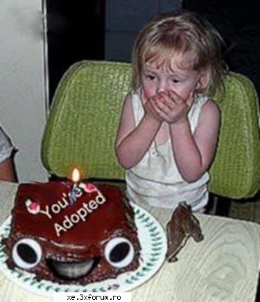 aici postatzi imagini funyy happy birthday!!